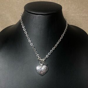 LOIS HILL Sterling Silver Cut Out Filigree Heart Pendant on Toggle Necklace NWOT